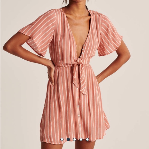 Abercrombie & Fitch Dresses & Skirts - NEW Abercrombie & Fitch Button-Up Tie-Front Dress
